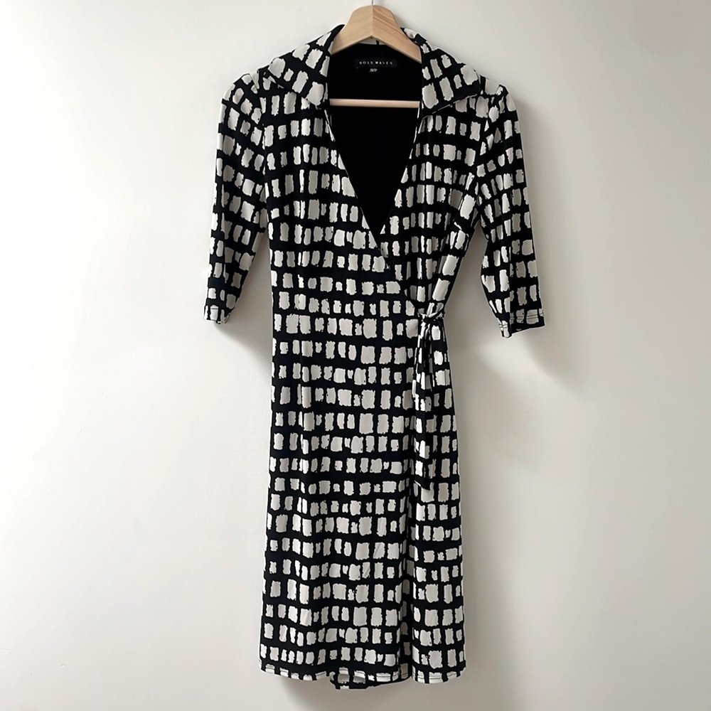 Ross Mayer wrap back white print dress, 3/4 sleeves, collar, made in Canada XS